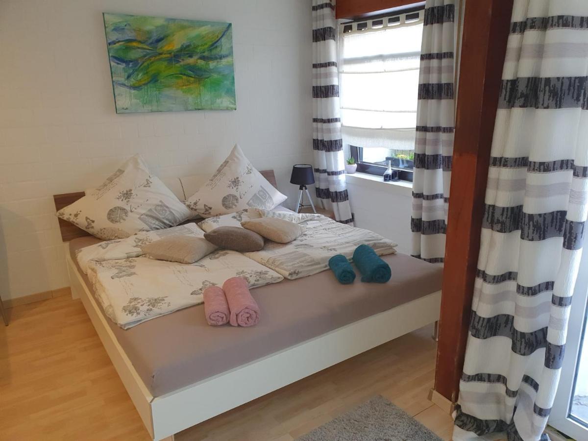 Privat Apartaments , Eigene Eigang, Eigene Badezimmer, Und Eigene Kueche Щрален Екстериор снимка